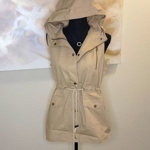 Utility Vest with Hoodie Khaki Color